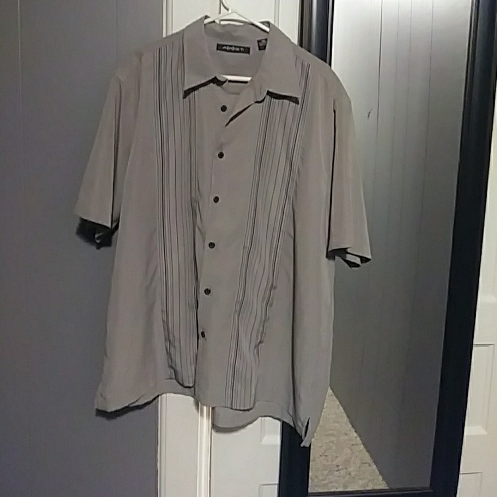 Grey short sleeve button down dress shirt